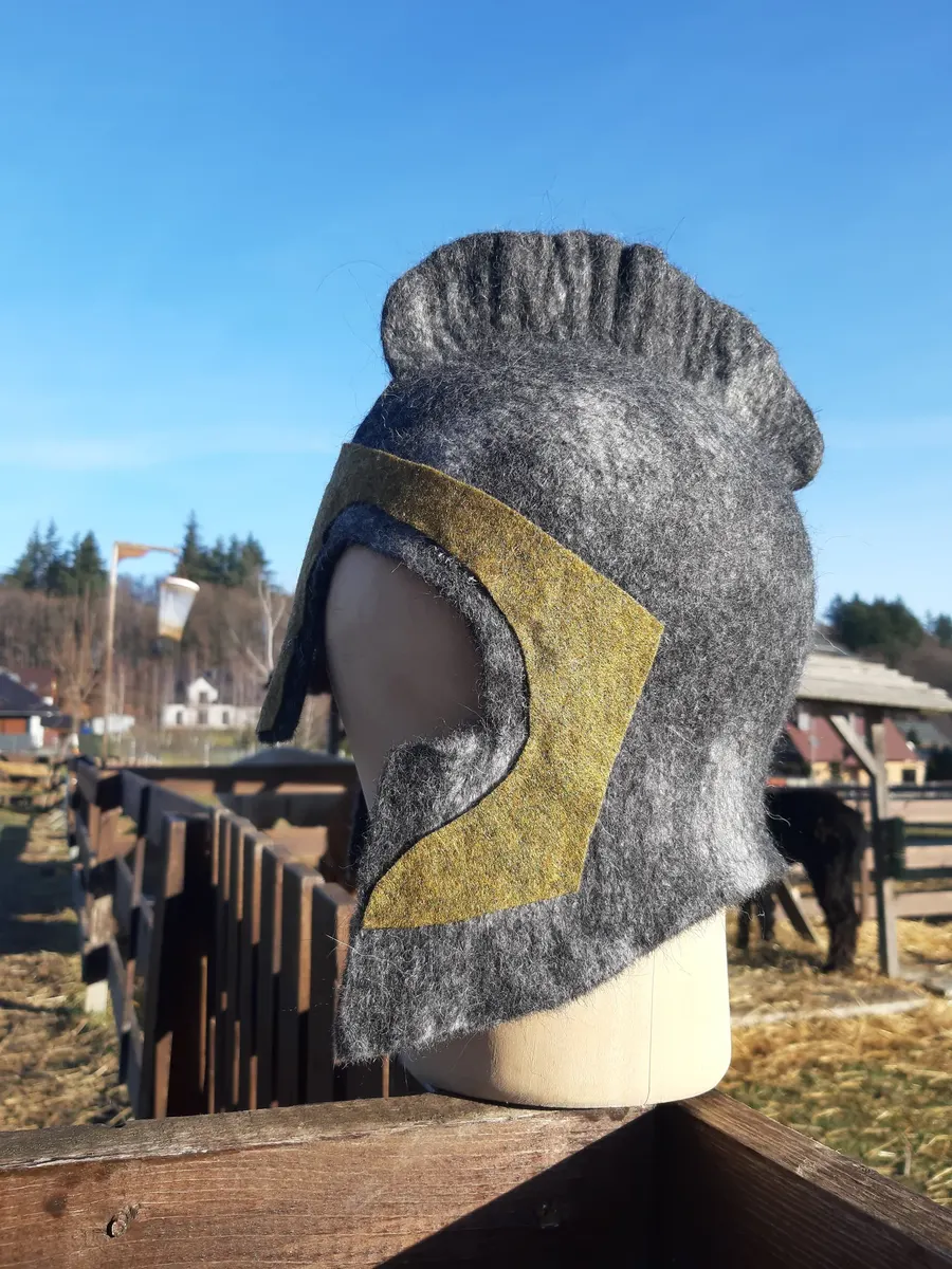 Czapka - rycerz do sauny lub morsowania